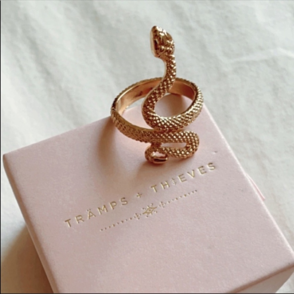 Ra Ring